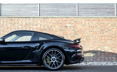 Porsche 911 (991.2) Turbo S 26