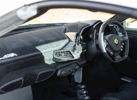 Ferrari 458 Speciale Aperta 16