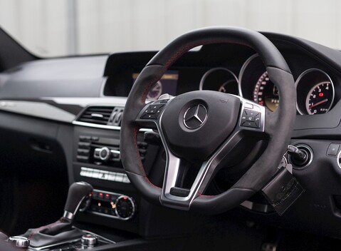 Mercedes-Benz C Class AMG Black Series 11