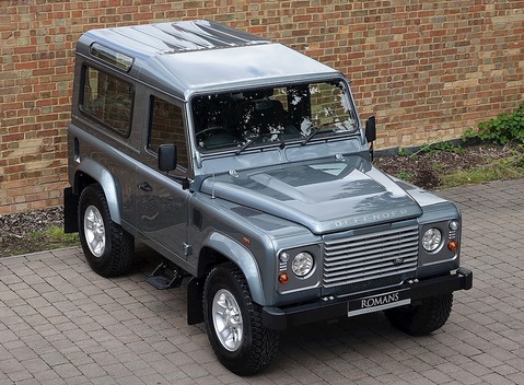 Land Rover 90 County 2
