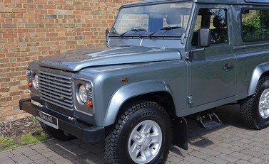 Land Rover 90 County 8