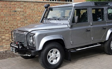 Land Rover 110 XS 16