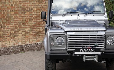 Land Rover 110 XS 21