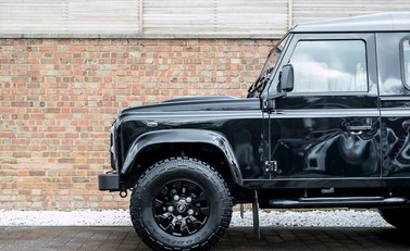 Land Rover Defender 90 XS 20