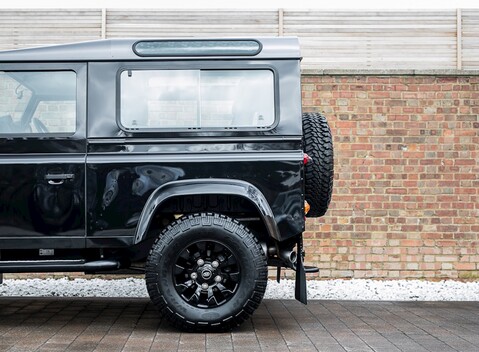 Land Rover Defender 90 XS 21