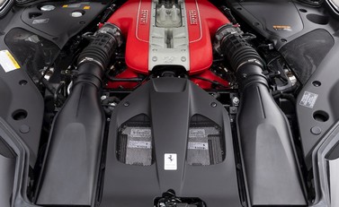 Ferrari 812 Superfast 30