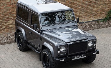 Land Rover Defender 90 XS T40 3