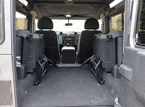Land Rover Defender 90 XS T40 8