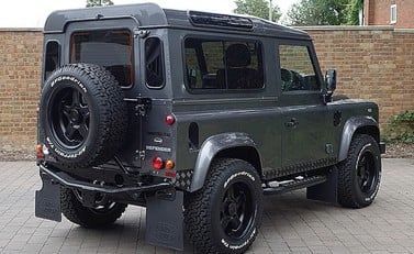 Land Rover Defender 90 XS T40 15