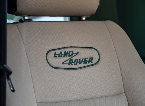 Land Rover Defender 90 Heritage Hard Top 16