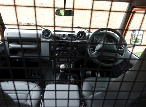 Land Rover 90 Adventure 2