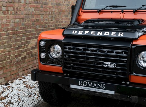 Land Rover Defender 90 Adventure 23