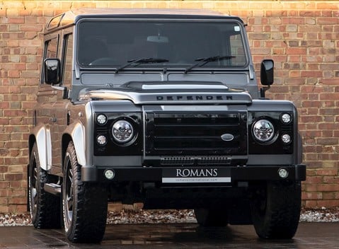 Land Rover Defender 90 XS URBAN TRUCK Carbon Edition 1
