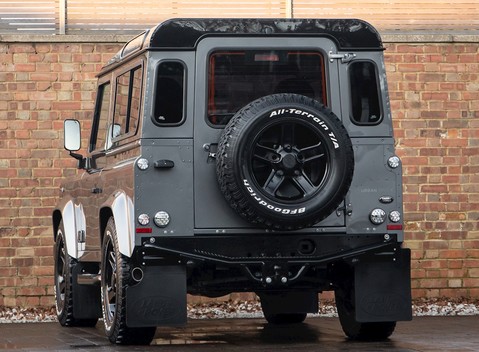 Land Rover Defender 90 XS URBAN TRUCK Carbon Edition 3