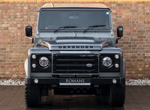 Land Rover Defender 90 XS URBAN TRUCK Carbon Edition 4