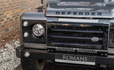 Land Rover Defender 90 XS URBAN TRUCK Carbon Edition 20