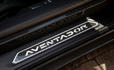 Lamborghini Aventador S LP740-4 21