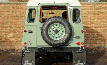 Land Rover 90 Heritage 13