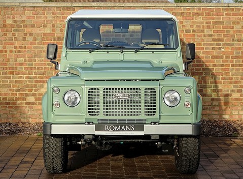 Land Rover 90 Heritage 21