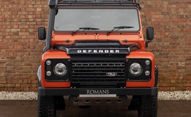 Land Rover Defender 90 Adventure Edition 4