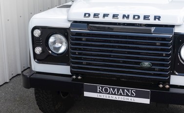 Land Rover Defender 90 Landmark 19