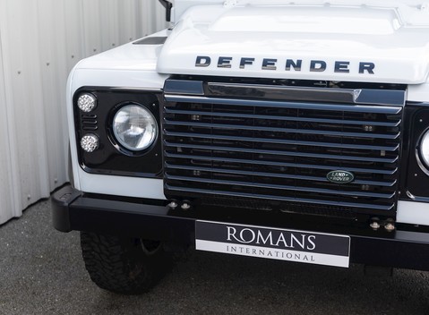 Land Rover Defender 90 Landmark 19