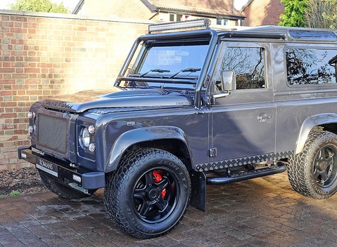 Land Rover Defender 90 Twisted T40 S 10