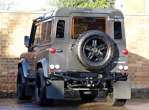 Land Rover Defender 90 Twisted T40 S 12