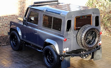 Land Rover Defender 90 Twisted T40 S 13