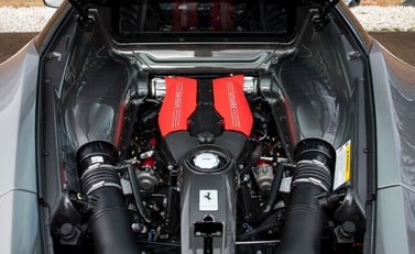 Ferrari 488 GTB 33