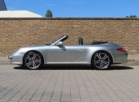 Porsche 911 (997) Carrera 4S Cabriolet 6