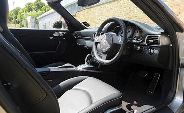 Porsche 911 (997) Carrera 4S Cabriolet 9