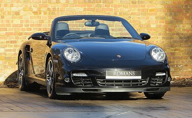 Porsche 911 (997) Turbo Cabriolet 1