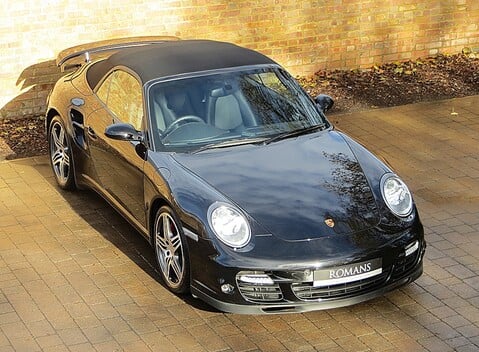 Porsche 911 (997) Turbo Cabriolet 2