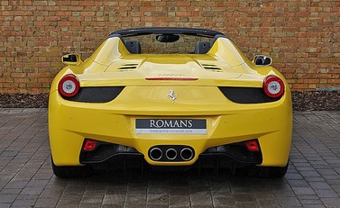 Ferrari 458 Spider 12