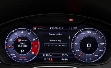 Audi RS4 Avant Carbon Edition 17