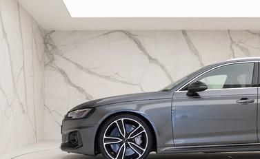 Audi RS4 Avant Carbon Edition 28