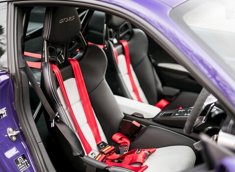 Porsche 911 (991) GT3 RS 12