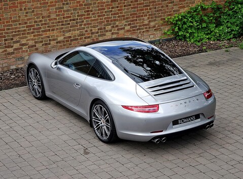 Porsche 911 (991) Carrera 17