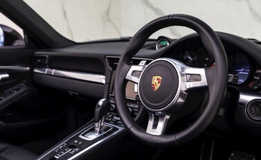 Porsche 911 (991) Carrera Cabriolet 11