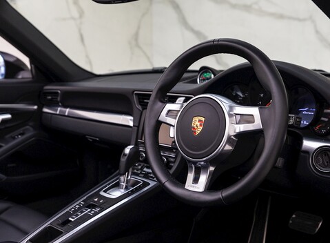 Porsche 911 (991) Carrera Cabriolet 11