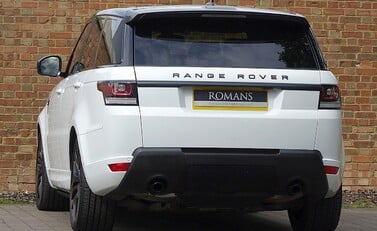 Land Rover Range Rover Sport 3.0 SDV6 HSE Dynamic 16