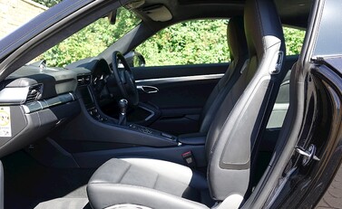 Porsche 911 (991) Carrera S 8