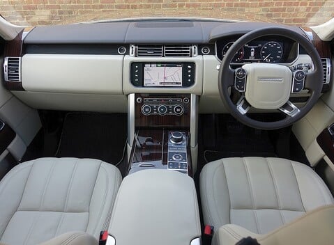 Land Rover Range Rover 4.4 SDV8 Autobiography 16