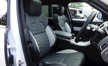 Land Rover Range Rover Sport 3.0 SDV6 Autobiography 12