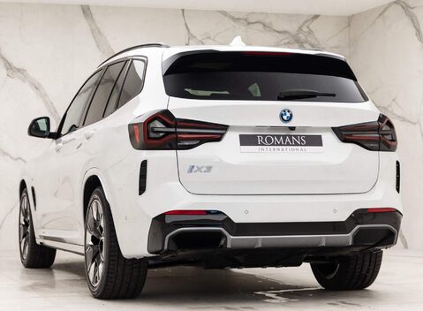 BMW Ix3 M Sport Pro 4