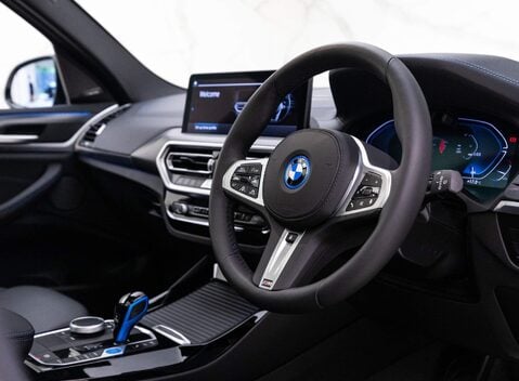 BMW Ix3 M Sport Pro 5