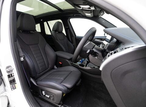 BMW Ix3 M Sport Pro 6