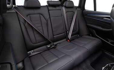 BMW Ix3 M Sport Pro 9