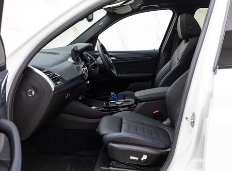 BMW Ix3 M Sport Pro 11